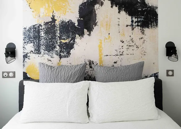 Urban Style Biarritz Le Relais Hotel 3*