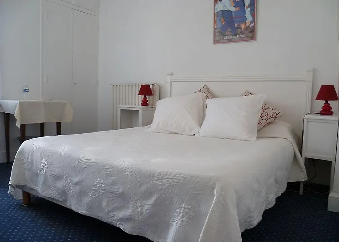 Urban Style Biarritz Le Relais Hotel 3*