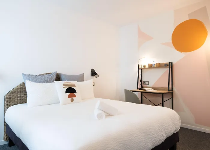 Urban Style Le Relais 3* Біарріц